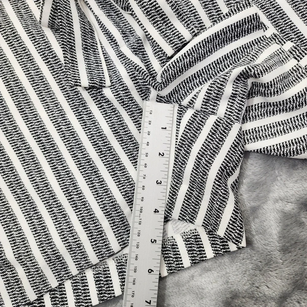 Banana Republic Shorts Womens 10 White Black Striped Tie Waist‎ Belted Preppy